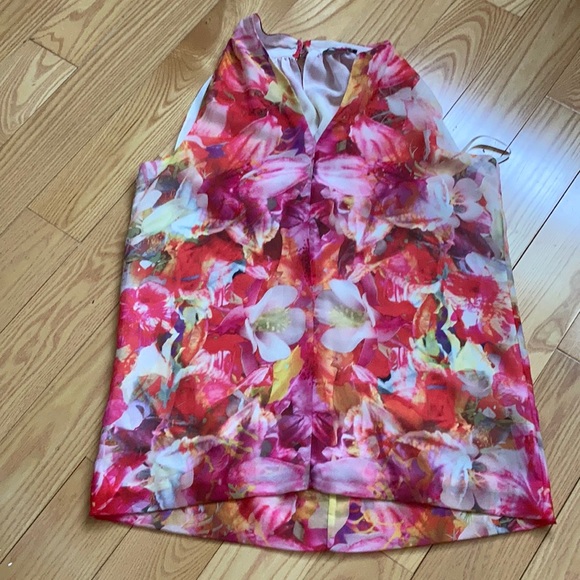 Vince Camuto Tops - Vince Camuto